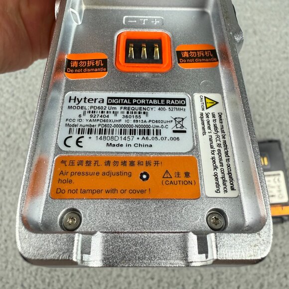 Hytera PD602 Two Way Radio Handheld Portable Walkie Talkie NEEDS NEW BATTERY - Picture 10 of 11